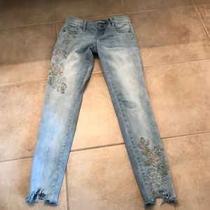 Girls light blue jeans